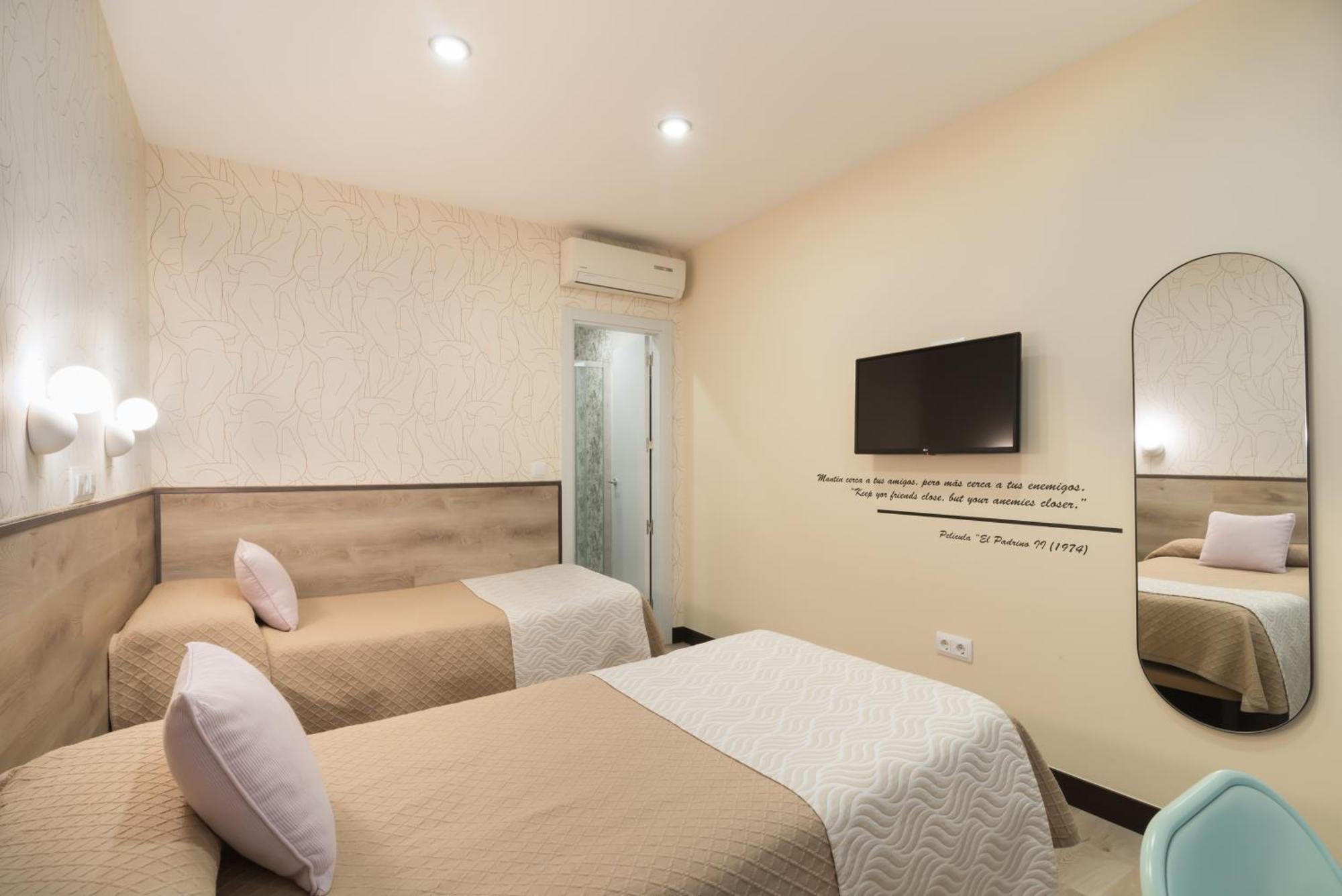 Hostal Art Madrid Hotel Ngoại thất bức ảnh