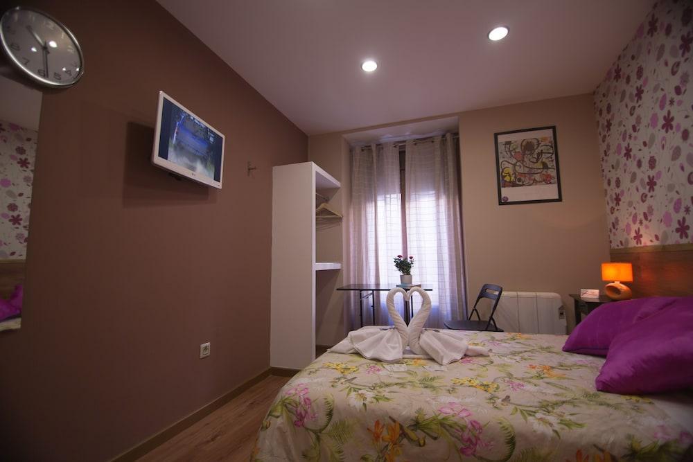 Hostal Art Madrid Hotel Ngoại thất bức ảnh